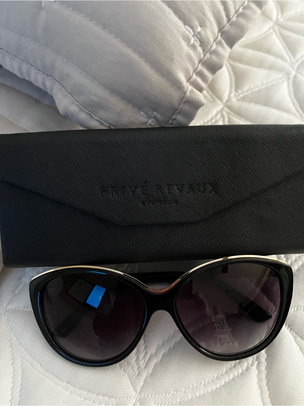 PRIVE REVAUX Women's Black Cat-Eye Sunglass READERS. +2.5